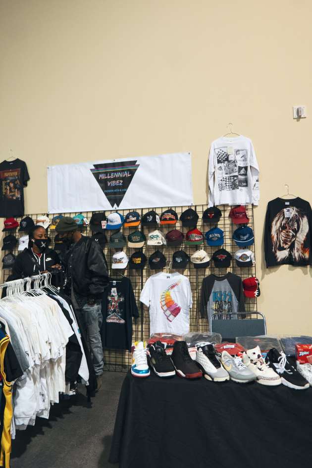 BUY VENDOR BOOTH Thank You For Thrifting Vintage & Streetwear Trade